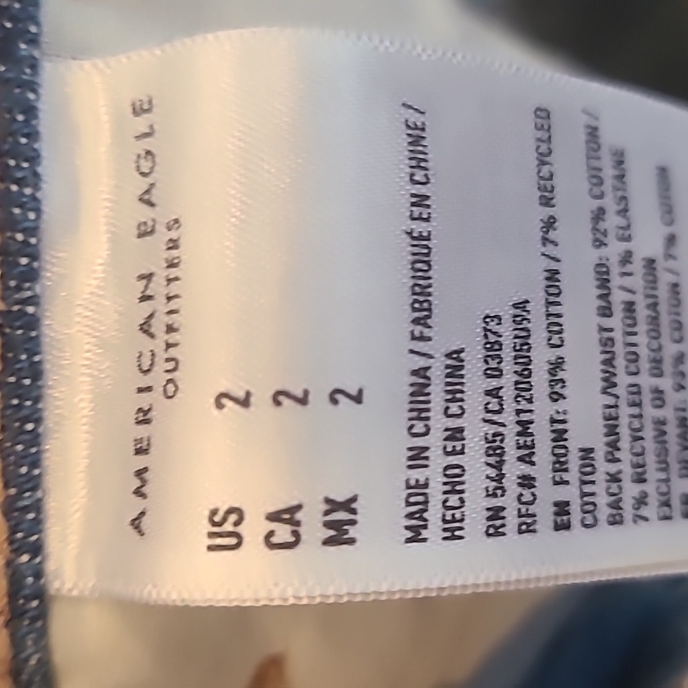 American Eagle Outfitters Mom Shorts Size 2 - Picture 5 of 6